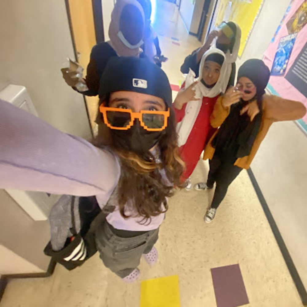 Meet your Posher, Sereen